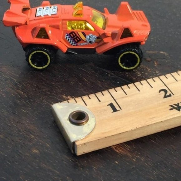 Ornge Car Action Figure Toy - Picture 6 of 6